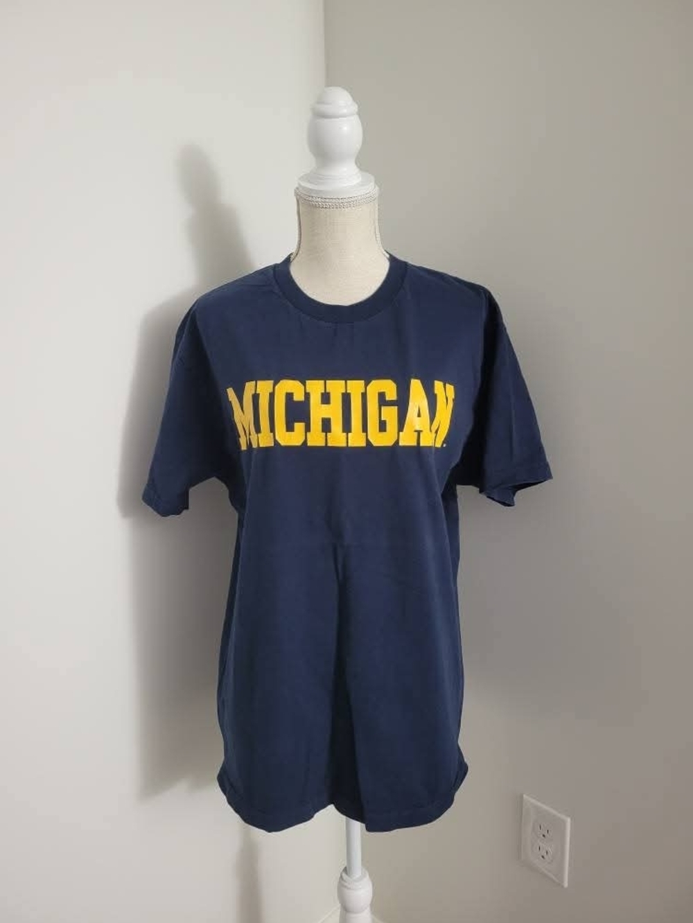 Steve & Barry's Navy Blue T-Shirt with Yellow MICHIGAN Print
